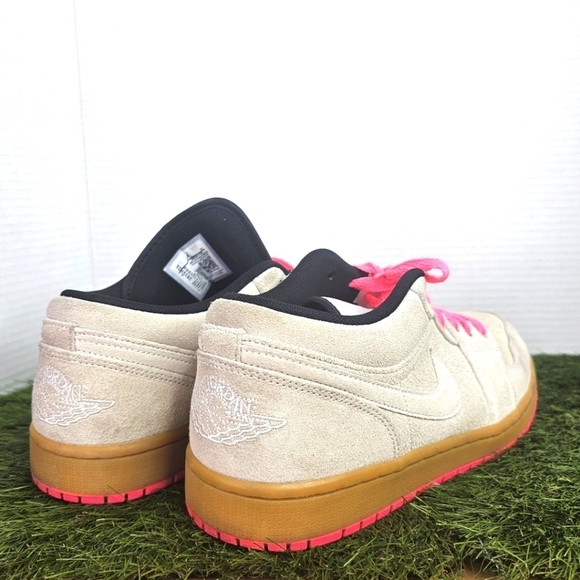 Jordan 1 Low White Gum Hyper Pink Men's | 11.0 - Picture 4 of 9